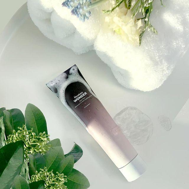 Black Rice Moisture 5.5 Soft Cleansing Gel (100ml)