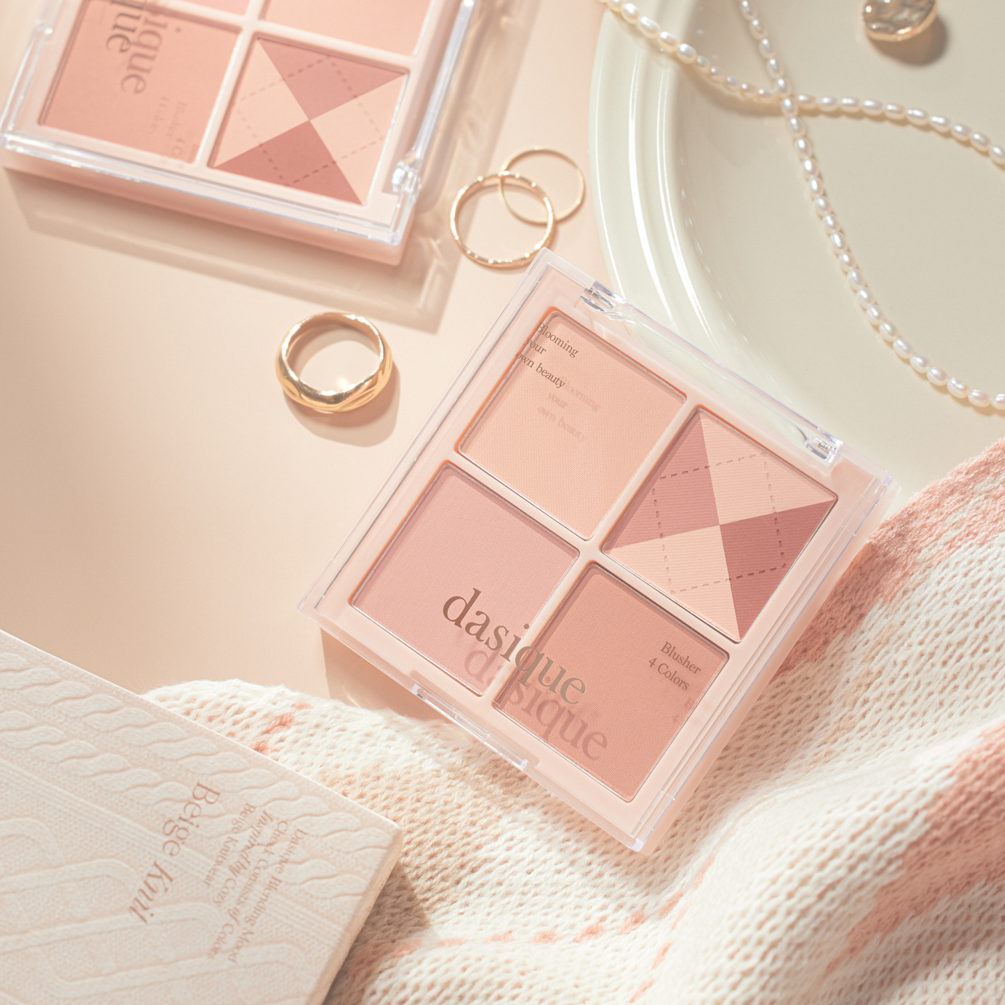 Blending Mood Cheek #04 Beige Knit