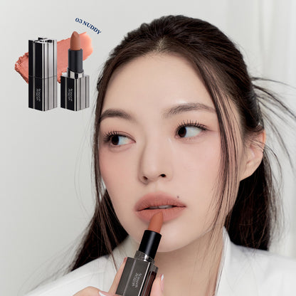 Moodwear Blur Lipstick (4g) - 8 Colours