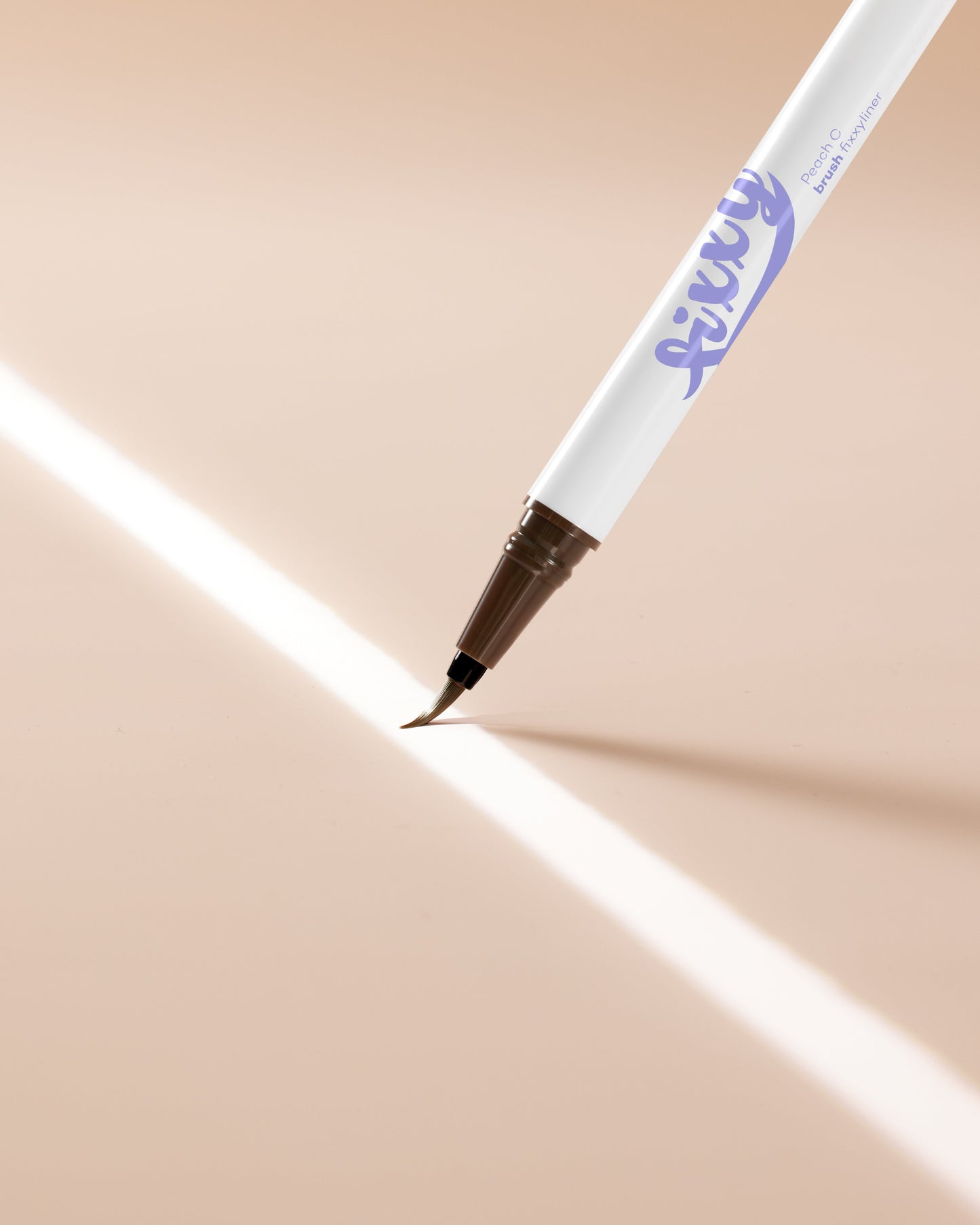 Brush Fixxyliner - 2 Colours